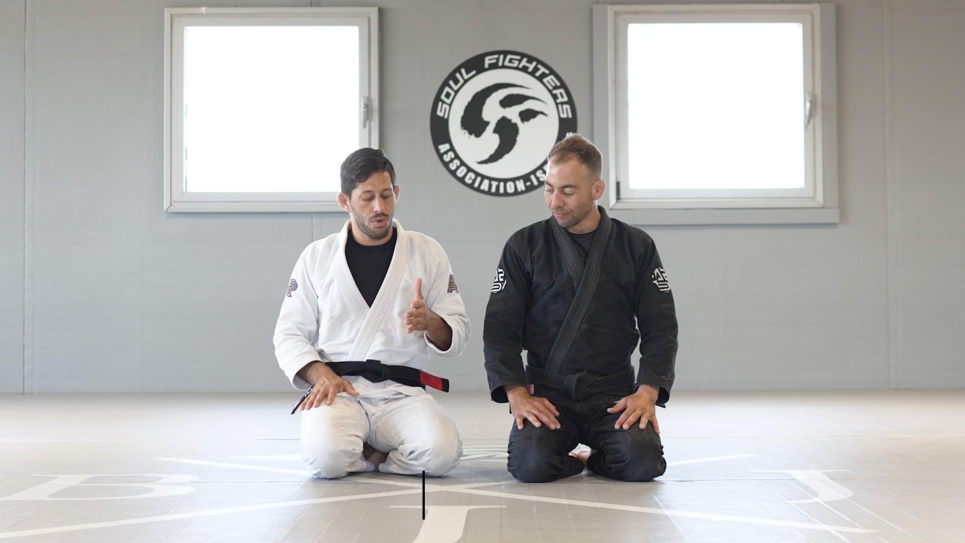 Stabilizing details elbow push