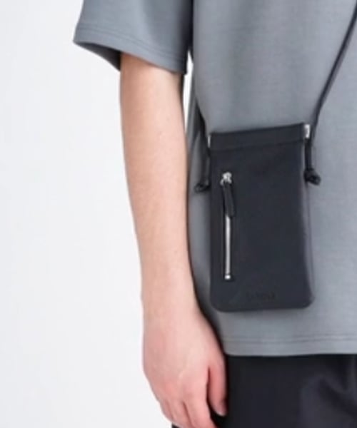 フェイクレザースマホショルダーバッグ | [公式]ラコレ（LAKOLE）通販