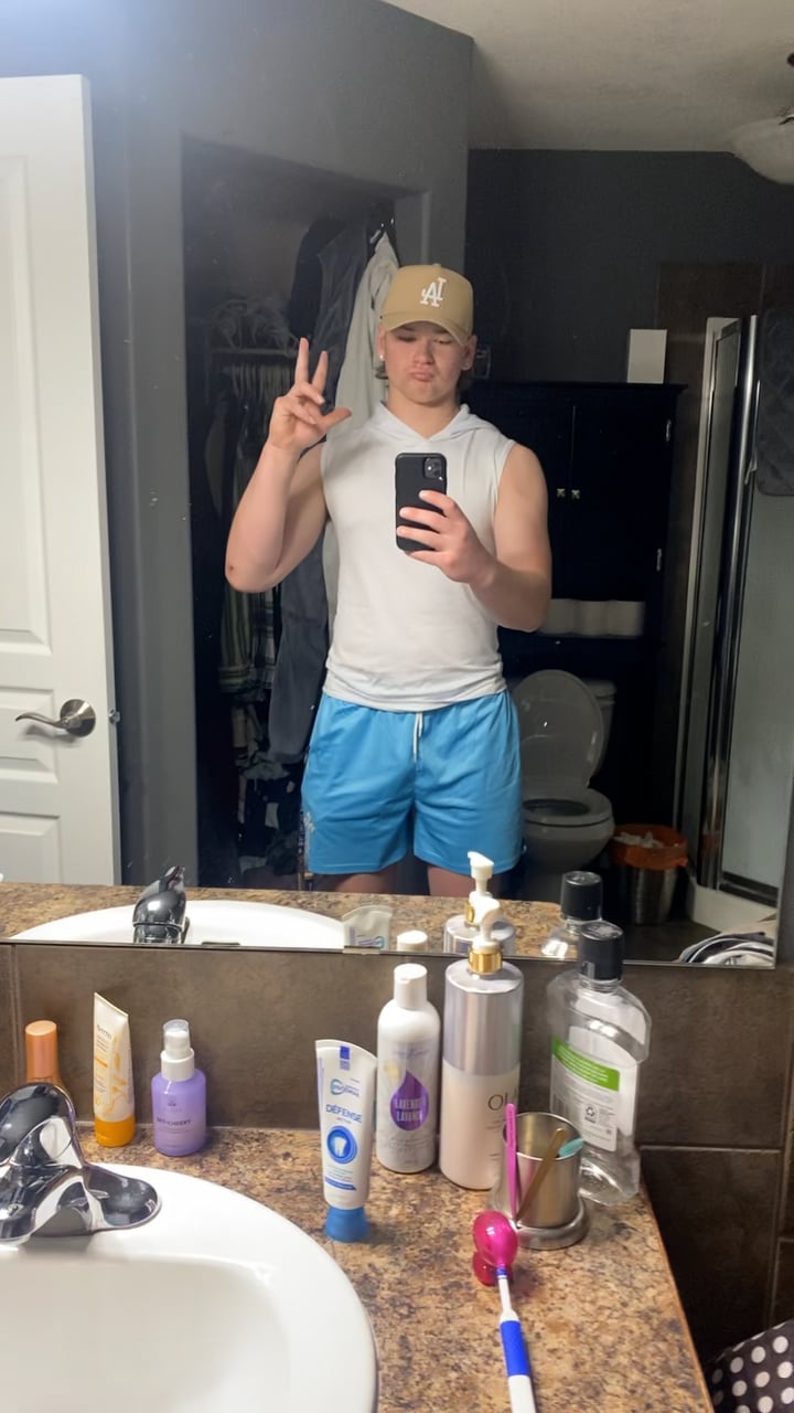 Watch cash van havere's Weight: 201.8 pounds