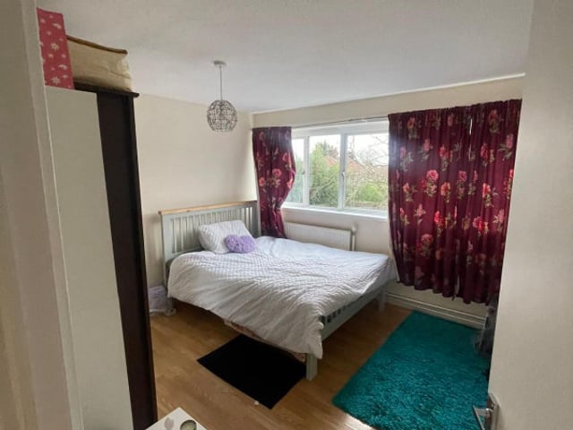 Large Double Room for rent  Main Photo