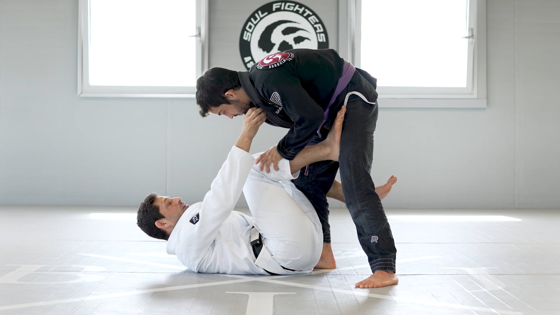 Sit up guard shin to shin to x  guard