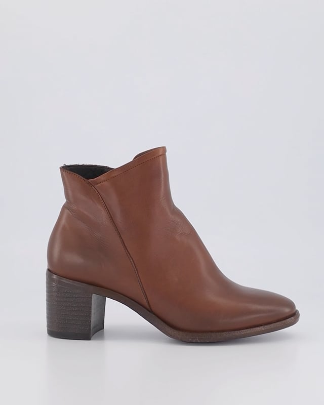 TANYA  / Cognac Leather