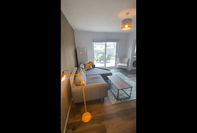 Video 1: Room 3 - double bedroom