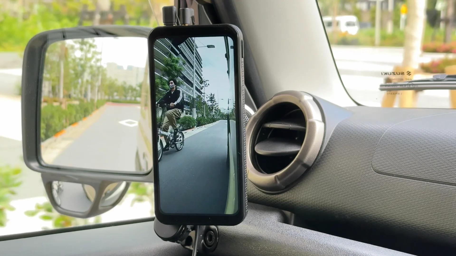 RAY18 製品の特長|スマートドアミラー|PIXYDA(ピクシーダ) RAY18 製品の特長|スマートドアミラー|PIXYDA(ピクシーダ)