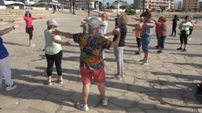 El grup de +60 es trasllada a la Platja de Riells a fer exercici