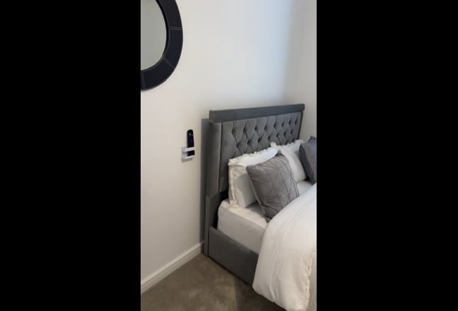 Lovely Double room available in Rainham Main Photo