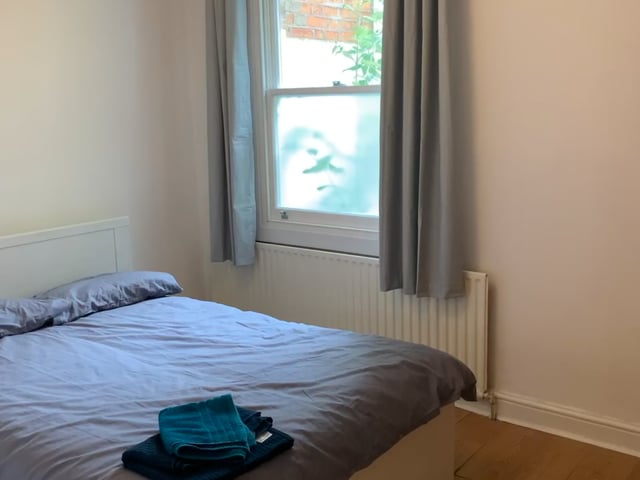 Lovely double room to let  Main Photo