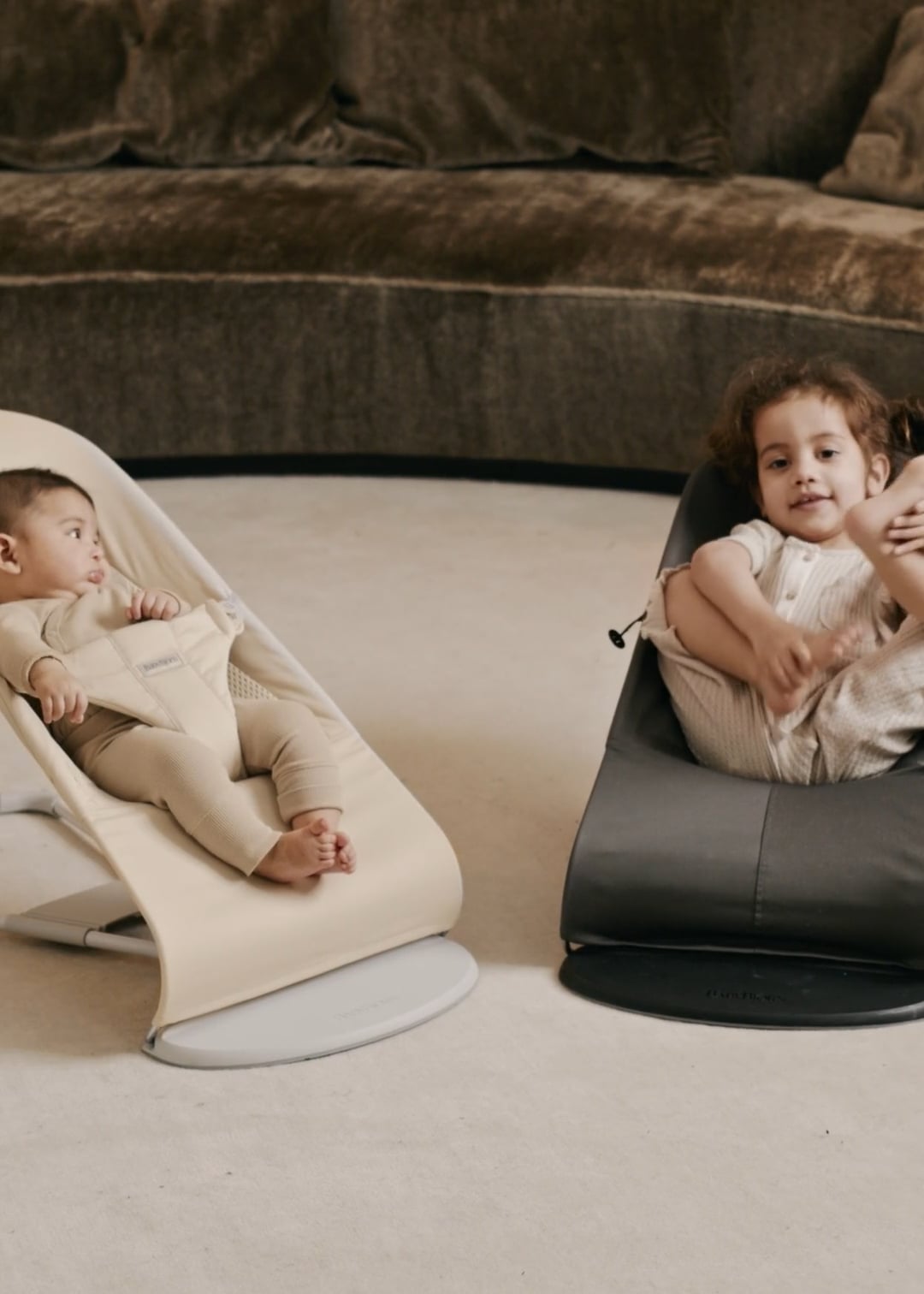 bouncer-balance-soft-trifabric-lifestyle-video-babybjorn-15x7-Clean