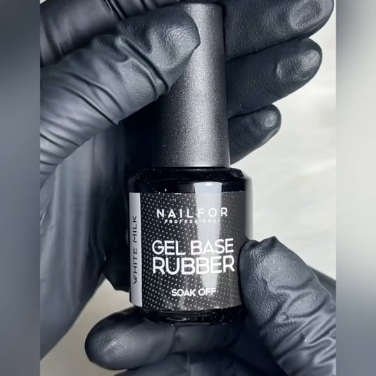 Video: WHITE MILK 02 - Gel Semipermanente Base Rubber Video: WHITE MILK 02 - Gel Semipermanente Base Rubber