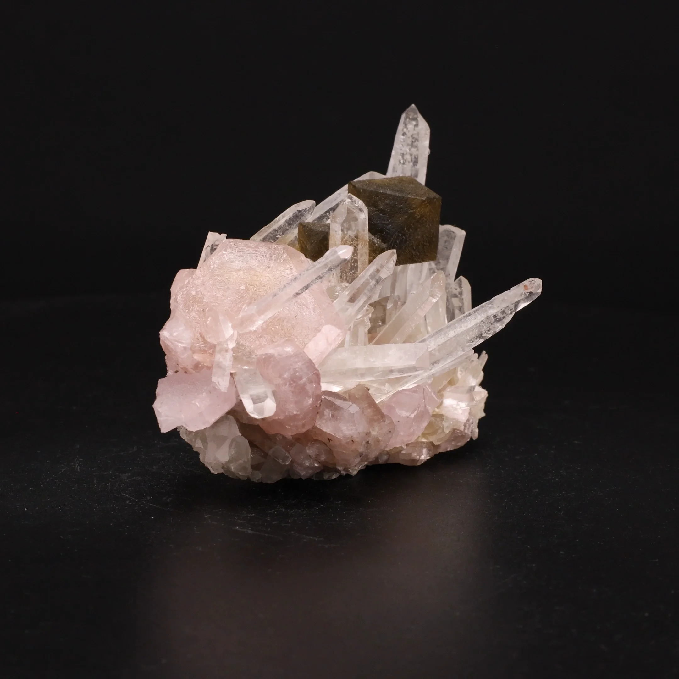 Fluorapatite, Quartz, Siderite - Collectors Edge