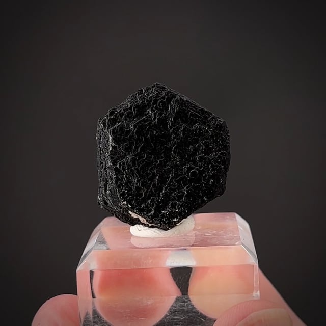 【鉱物標本】ヒボナイト/Hibonite　※レア標本！※ミャンマー 鉱物標本】ヒボナイト/Hibonite ※レア標本！※ミャンマー - メルカリ