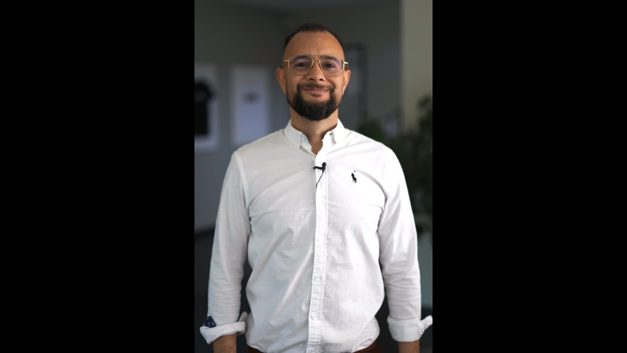
        
          Karim Ali
        

        
          –
        

        
          Client Services Director
        
        