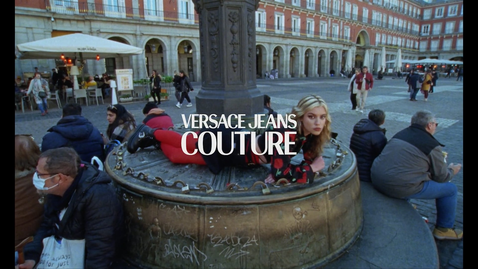 VERSACE JEANS COUTURE: NSS Magazine SS23
