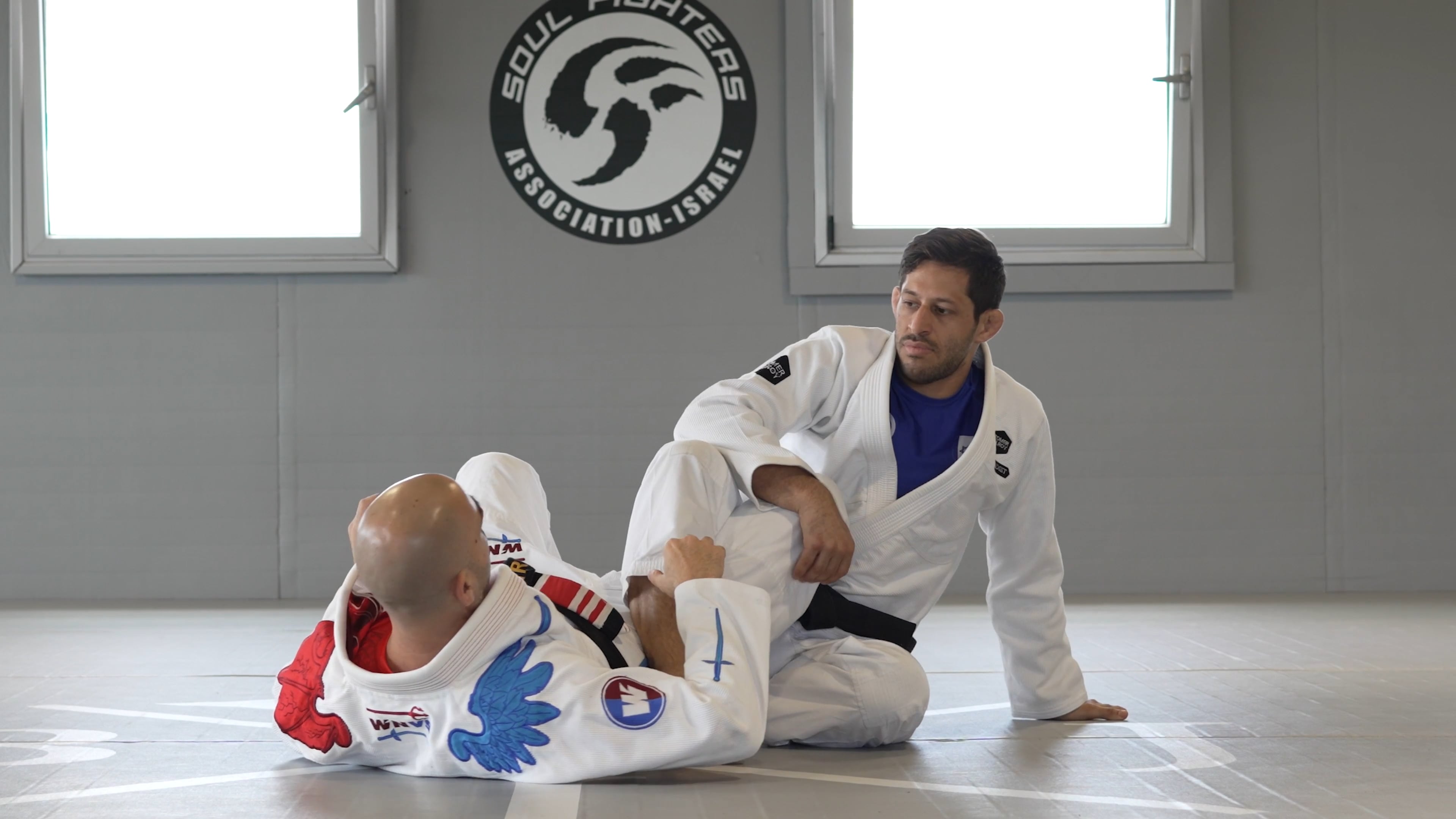 Foot lock sweep