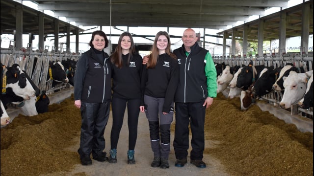 Gente joven con las ideas claras para quedarse en la granja familiar