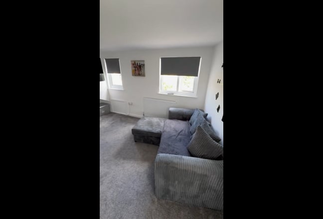 4 NEW — All bills included | Private En-suite  Main Photo