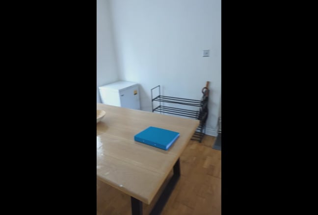 Great Value, 4 Bedroom Student House Main Photo