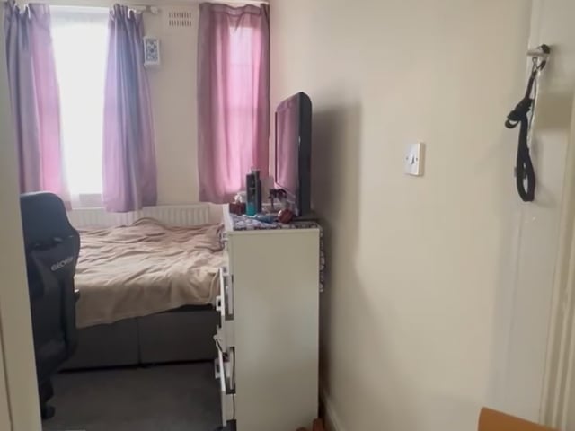 Private single Room for Rent  Main Photo