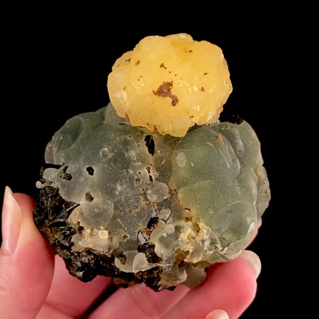 Stilbite Subgroup on Prehnite (uncommon association)