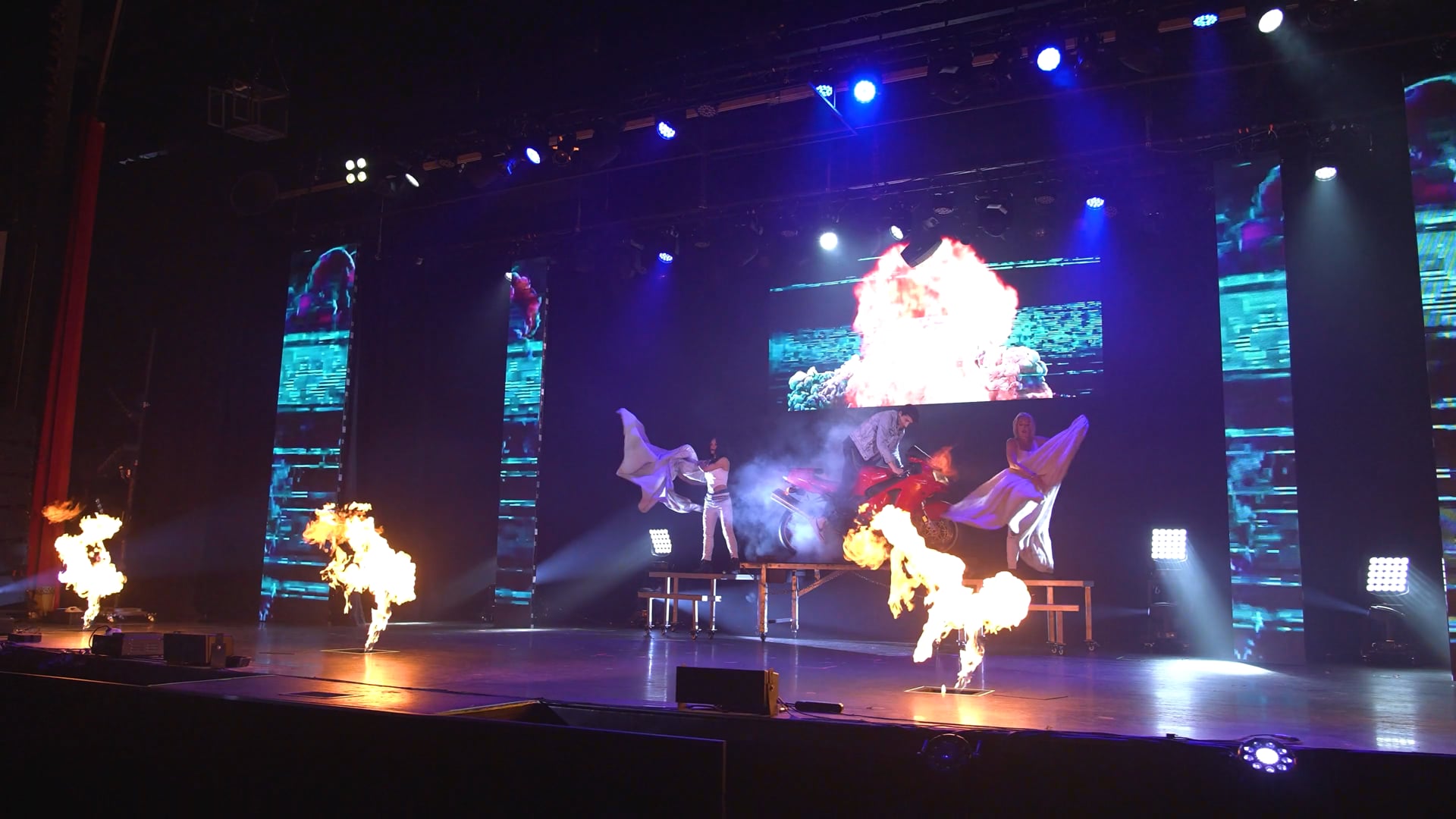 Promotional video thumbnail 1 for REZA // Magician / Illusionist / Entertainer