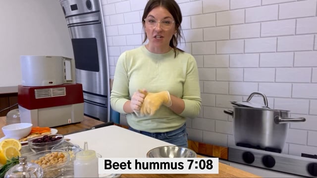 Beet hummus