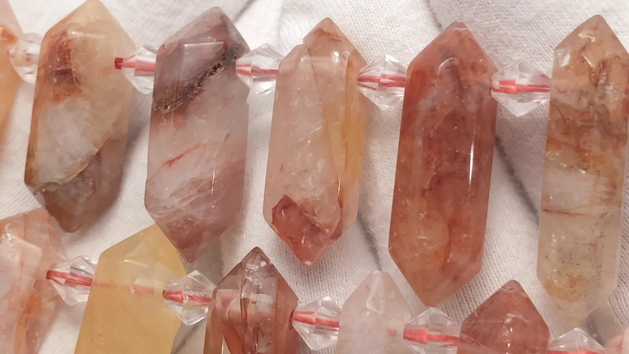 レッドヘマタイトクォーツ 大粒ダブルポイント25～35mm 半連/1連