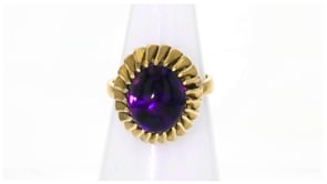 C. 1960 Vintage 2.50 Carat Amethyst Ring in 14kt Yellow Gold