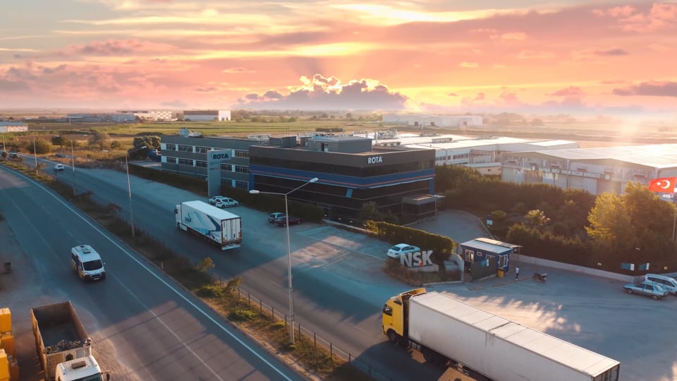 Fabrika Tanıtım Filmi ile Yurt Dışı Alıcı Güveni Nasıl Kazanılır?