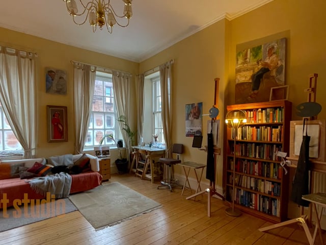Large room in friendly West End flat with cat 🐱  Main Photo
