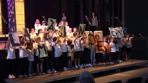 l'Escola Esculapi puja a l'escenari amb la Màquina del Temps