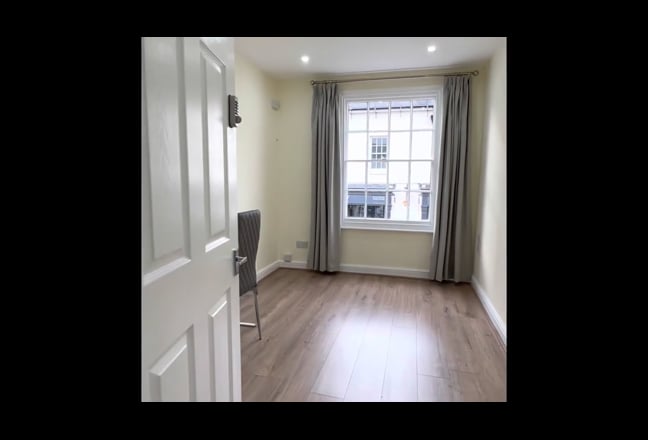 Beautiful 2 bedroomed furnished flat Main Photo