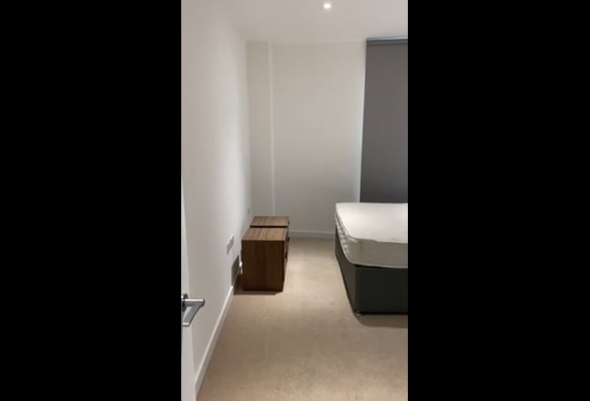 Double room with private bath near Canary Wharf Main Photo