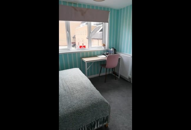 Two double en-suite rooms in the centre Main Photo