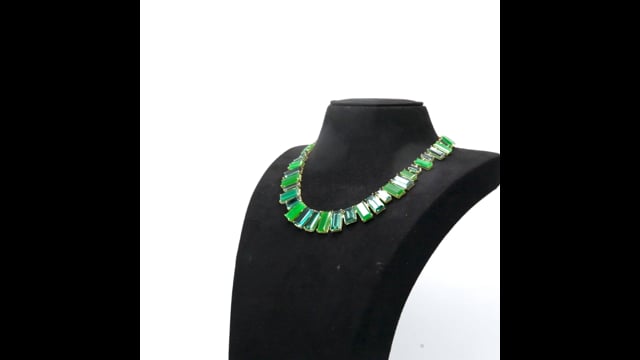 Colar em Ouro Amarelo com Cristais Verdes, Nefrita, Berilo e Ágata