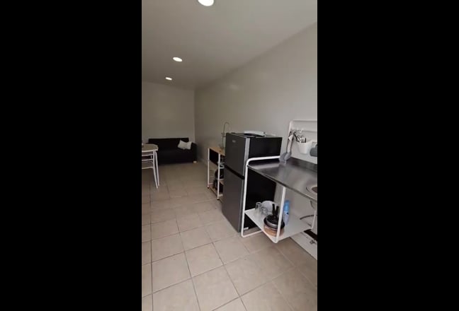 Cozy studio for rent in Long Beach Main Photo