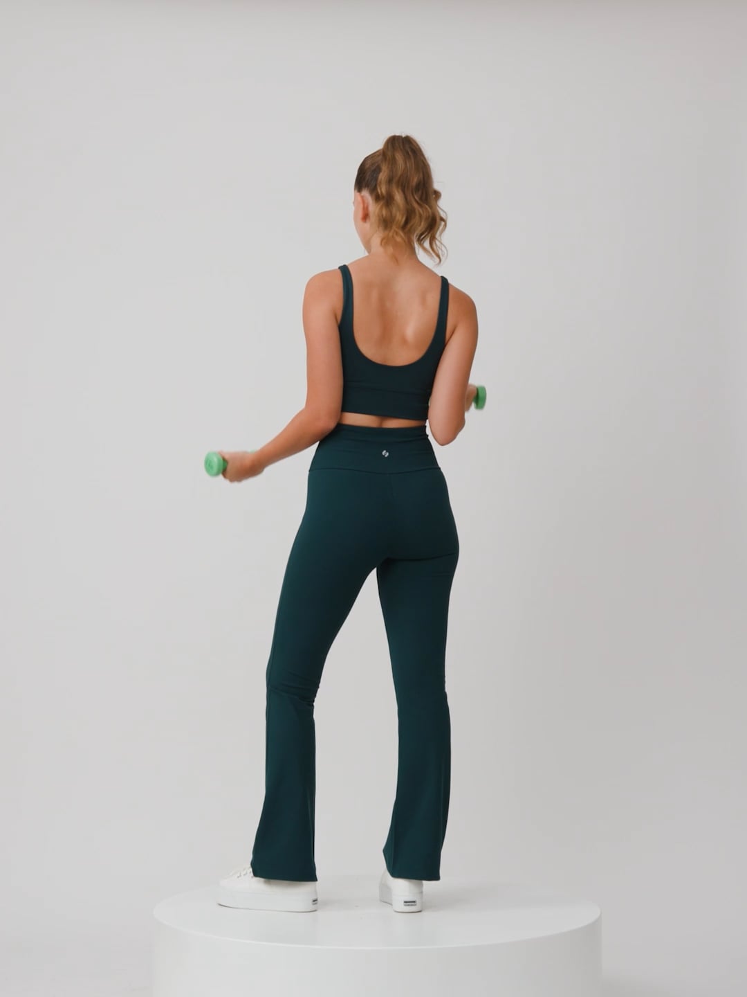 HIGH-WAIST FLARE LEGGING