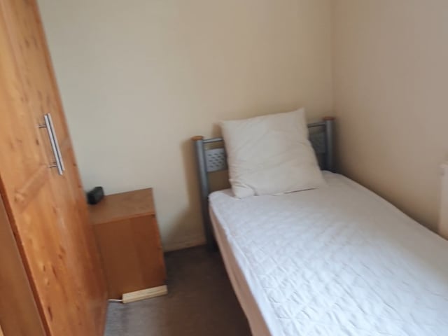 Rooms available in Stepney/Lime House Main Photo