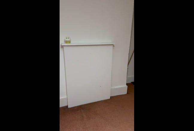 Video 1: Lovely Spacious Kitchen