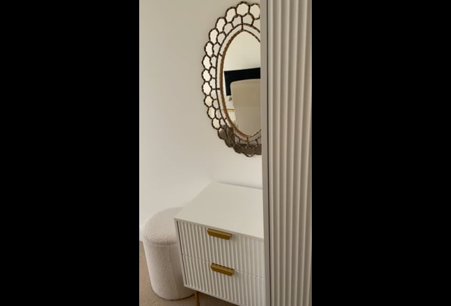Video 1: Bedroom