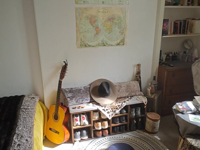 Beautiful Room in Newington for 2 months Main Photo