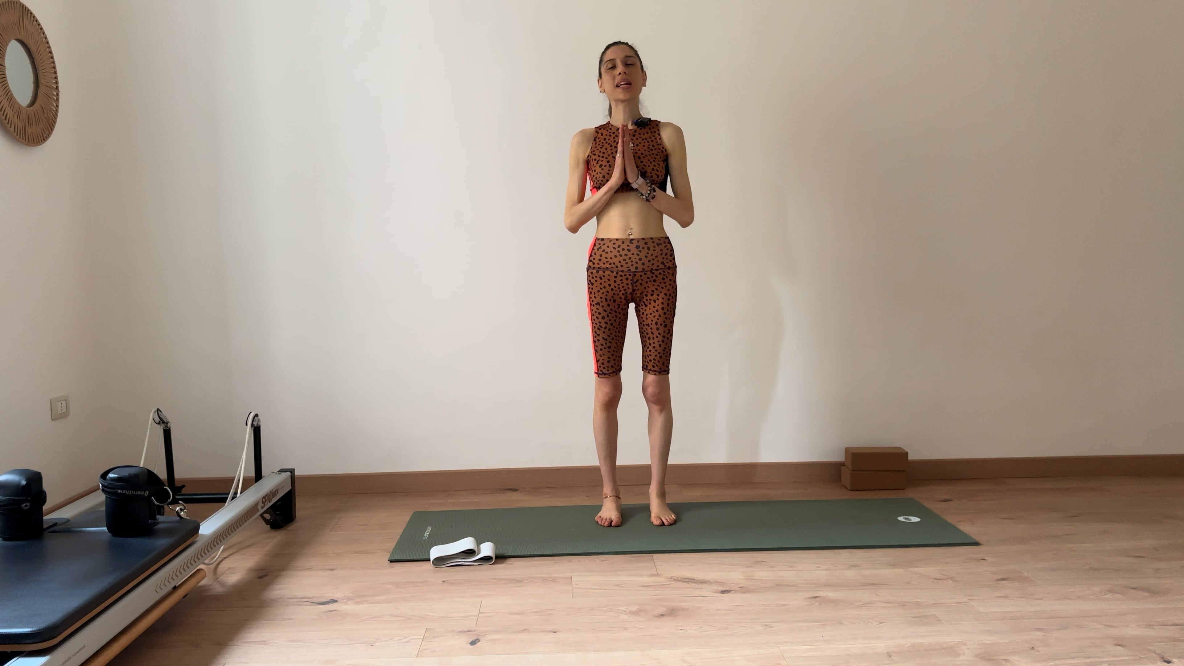 Dynamic & Cardio Athletic Pilates flow (with mini band)