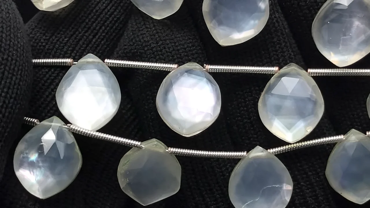 新作 強力白蒙天珠 宝石カットモリオン ホワイトカルセドニー アイオライト 新作 強力白蒙天珠 宝石カットモリオン ホワイトカルセドニー