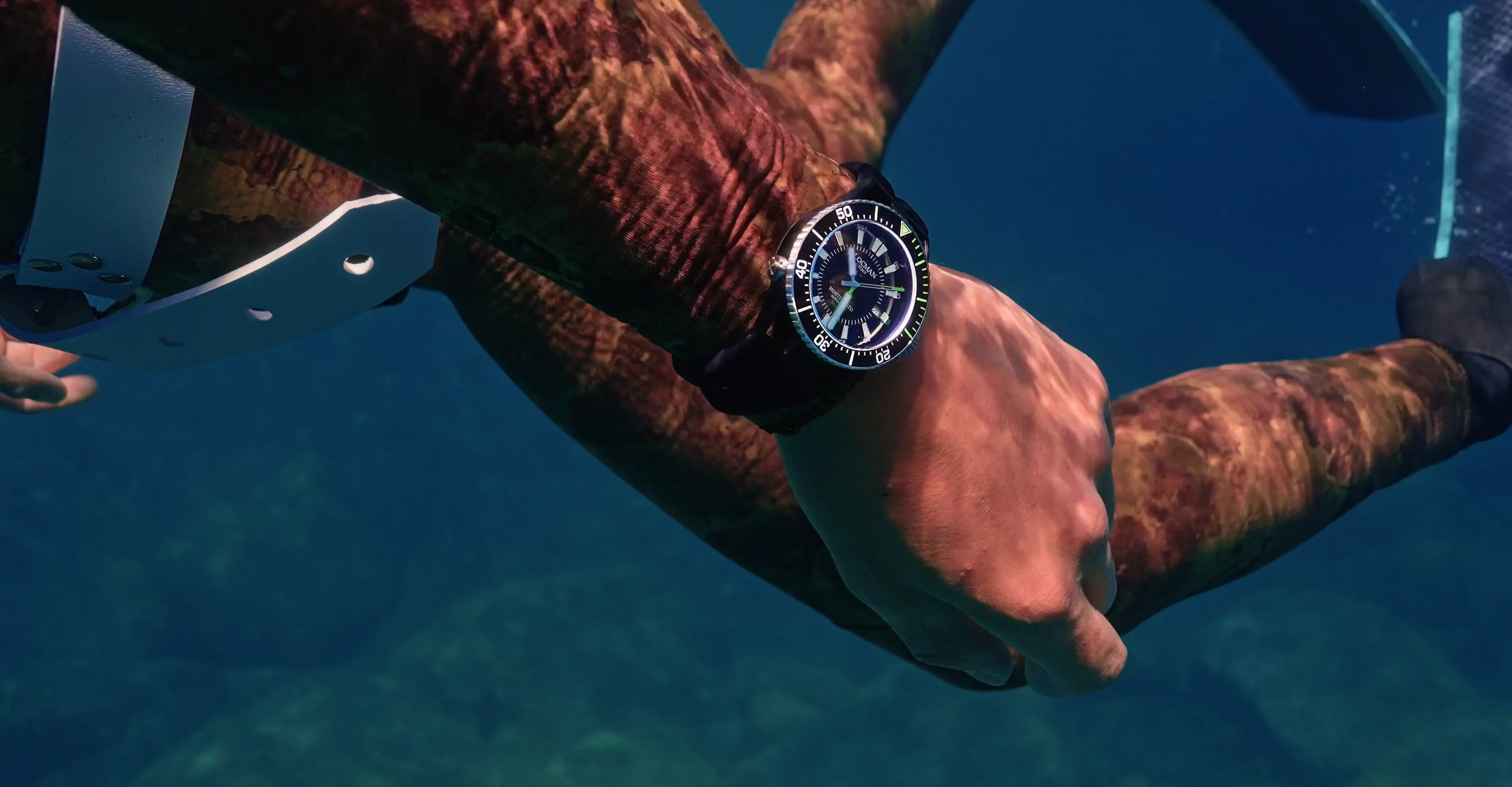 Montecristo 500 Metres - Locman