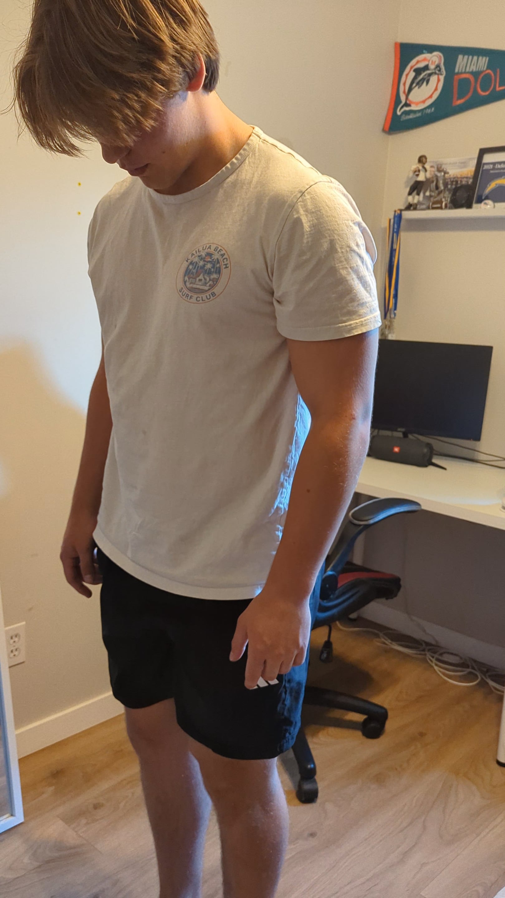 Watch noah vannieuwenhuizen's Weight: 190.6 pounds