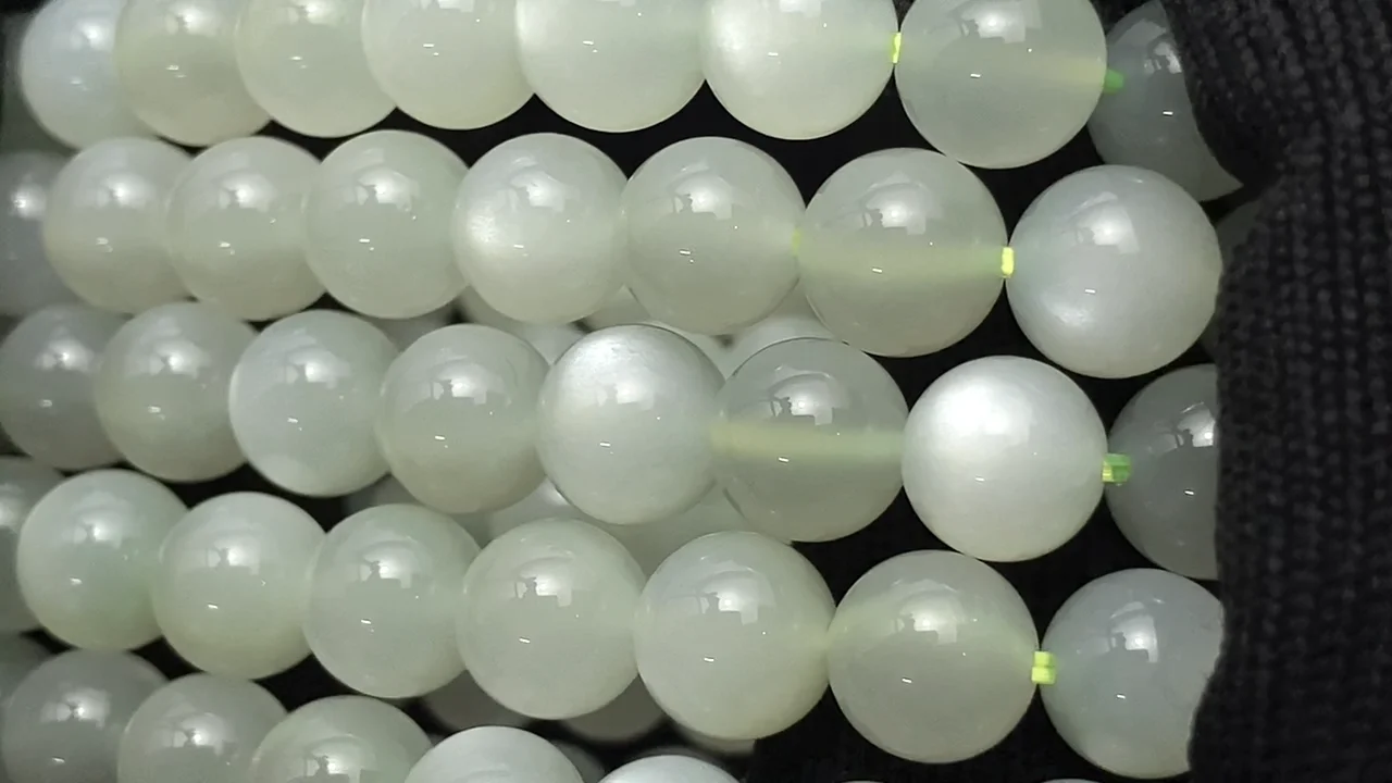 動画】ホワイト~グリーンムーンストーンAAA ラウンド8.5mm 1連(ブレス