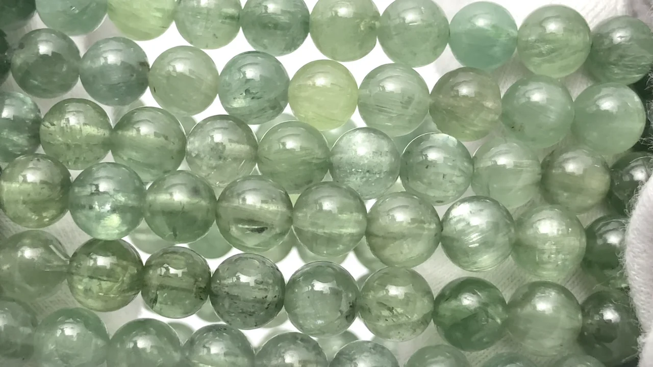 ブラジル産グリーンカイヤナイト ラウンド6mm ブレスレット｜天然石