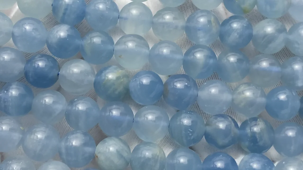 天然ブルーカルサイト ラウンド8mm 1連｜天然石ビーズ・ルース