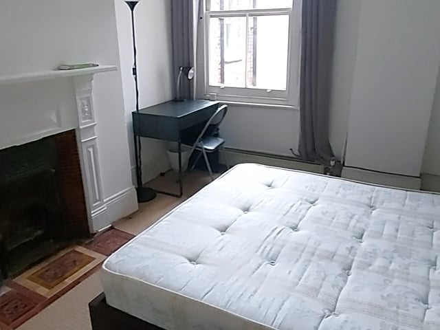 Wonderful Double Room in a Very Cozy Spacious Flat Main Photo