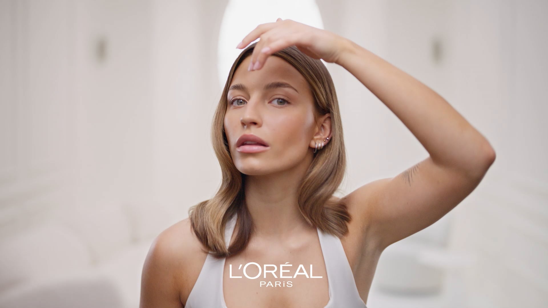 LOREAL REVITALIFT JULIA WIENIAWA