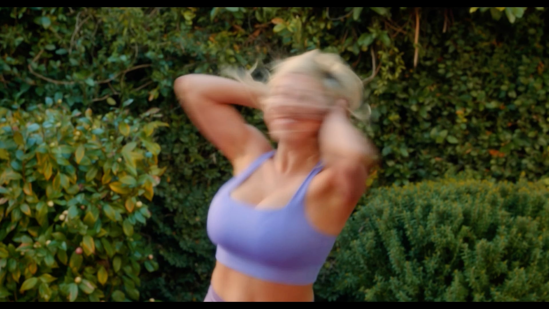 Crazy - Lizzy Donzis (MUSIC VIDEO)